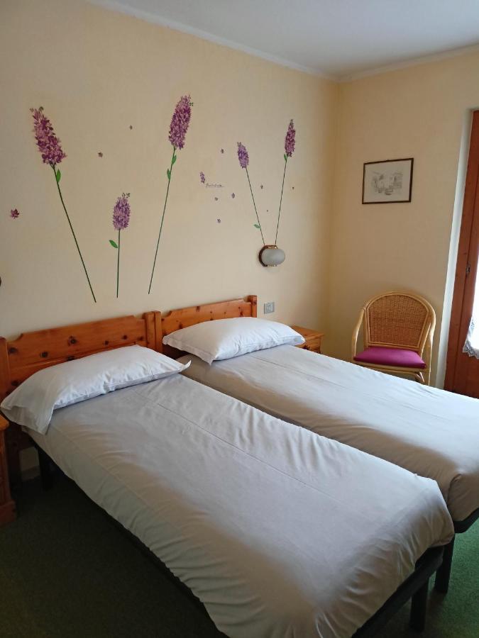 Hotel Daniela บอร์มิโอ ภายนอก รูปภาพ