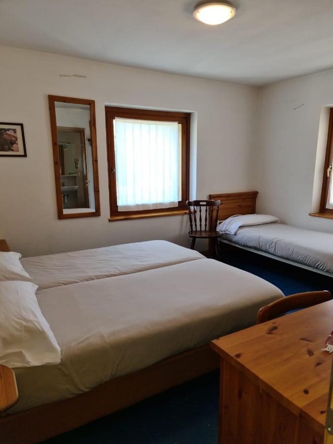 Hotel Daniela บอร์มิโอ ภายนอก รูปภาพ