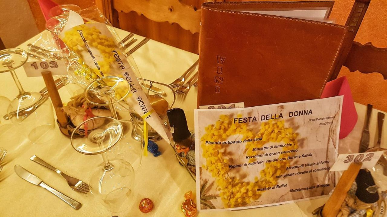 Hotel Daniela บอร์มิโอ ภายนอก รูปภาพ